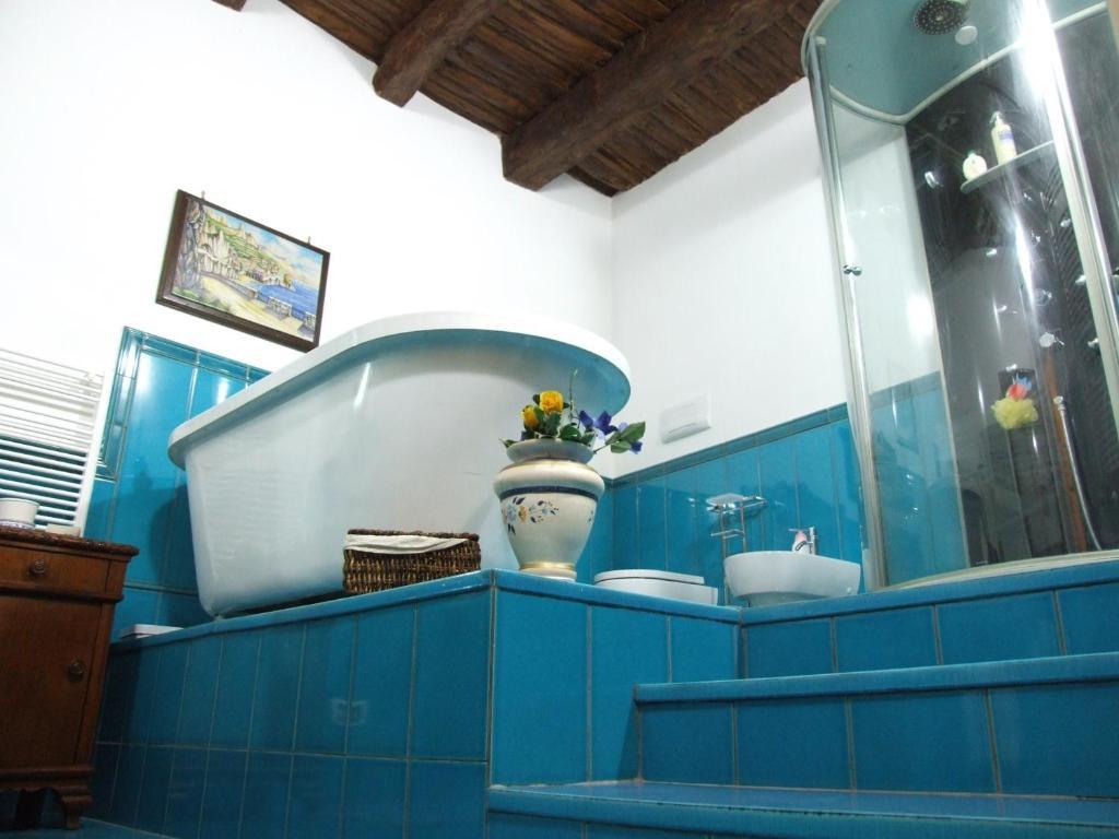 Bed And Breakfast Adelberga Salerno Szoba fotó